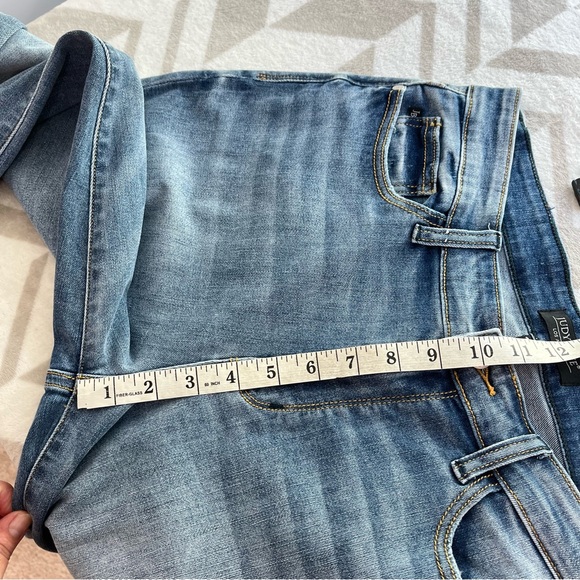 Judy Blue Mid‎ Rise Slim Fit Jeans size 15/32 Women’s - Picture 9 of 10